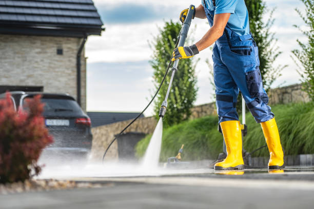 Best Parking Lot and Garage Cleaning  in Webster, FL